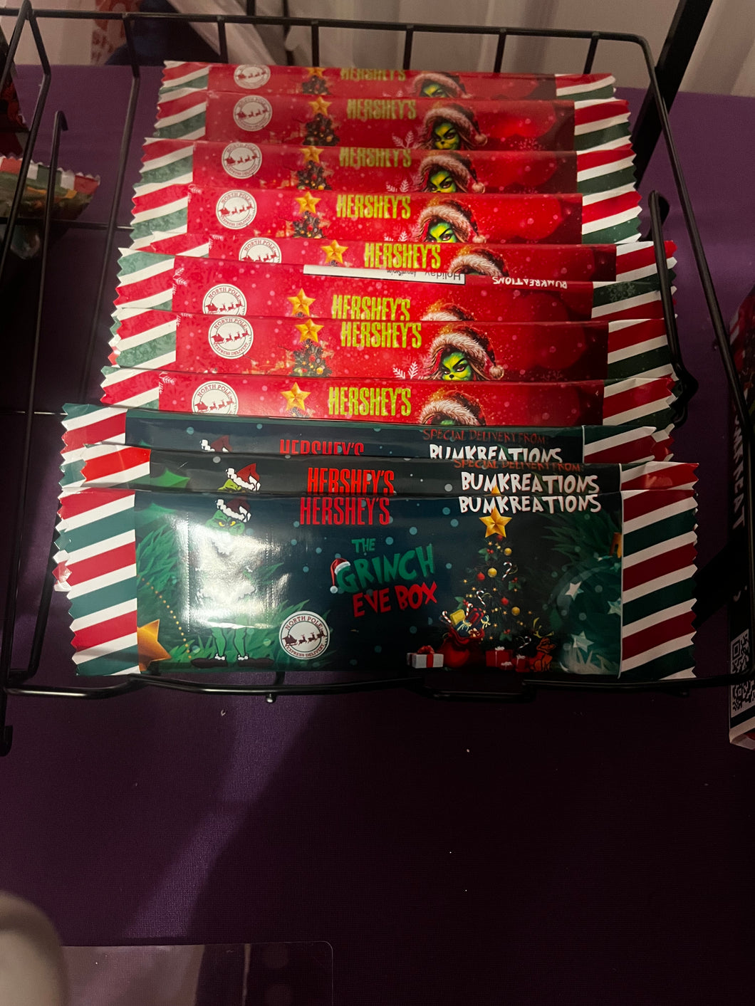 Hershey Purse included Holiday Box